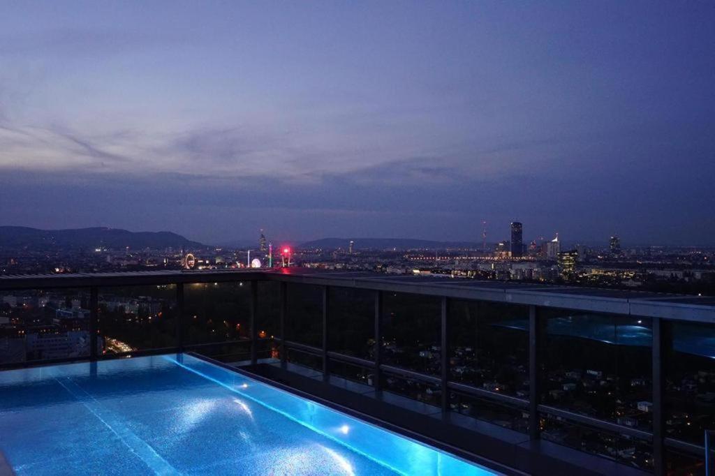 Executive Suite W/ Rooftop Pool เวียนนา ภายนอก รูปภาพ