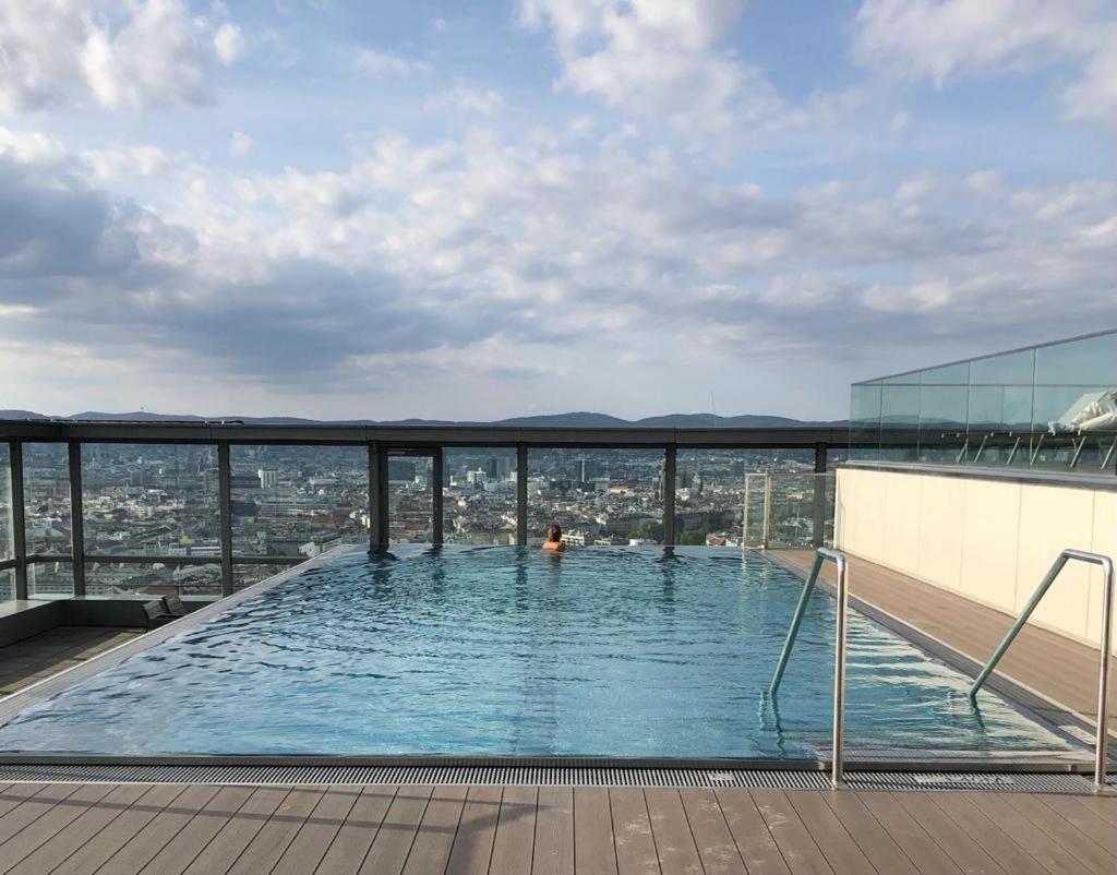 Executive Suite W/ Rooftop Pool เวียนนา ภายนอก รูปภาพ